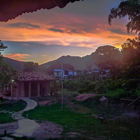 Hotel Campestre Campos Verdes Roldanillo エクステリア 写真