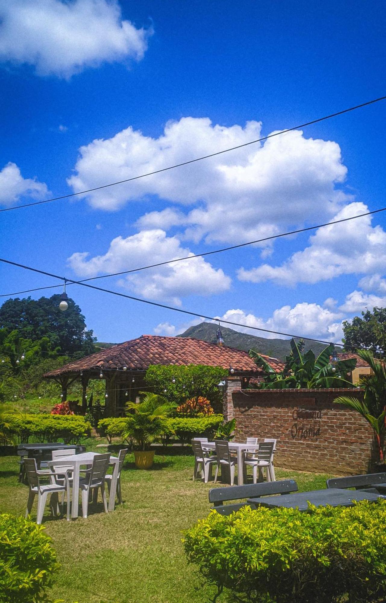 Hotel Campestre Campos Verdes Roldanillo エクステリア 写真