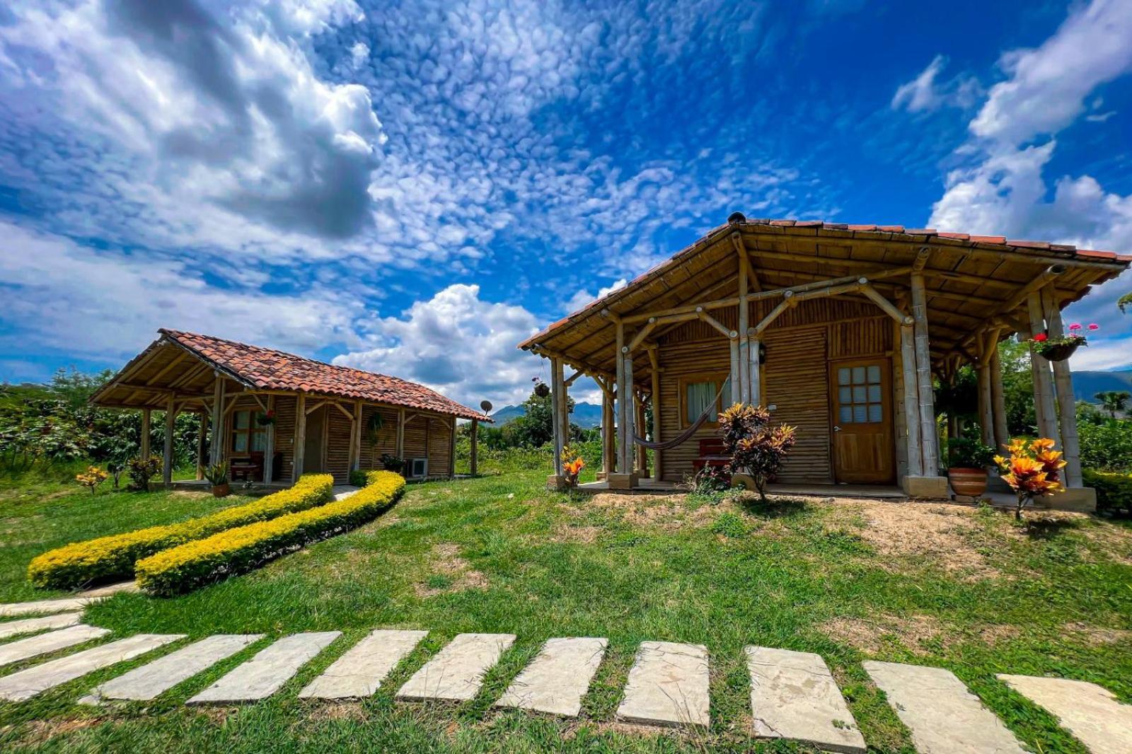 Hotel Campestre Campos Verdes Roldanillo エクステリア 写真